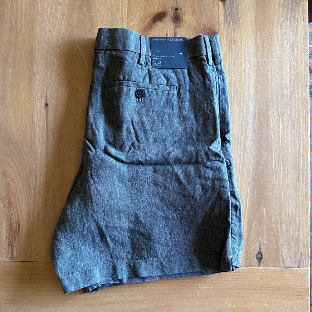 NWT Banana Republic 7” Chino linen men’s shorts